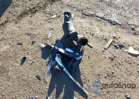 2010 Chrysler Town & Country New Lx from USA, damaged, VIN 2A4RR2D19AR456396